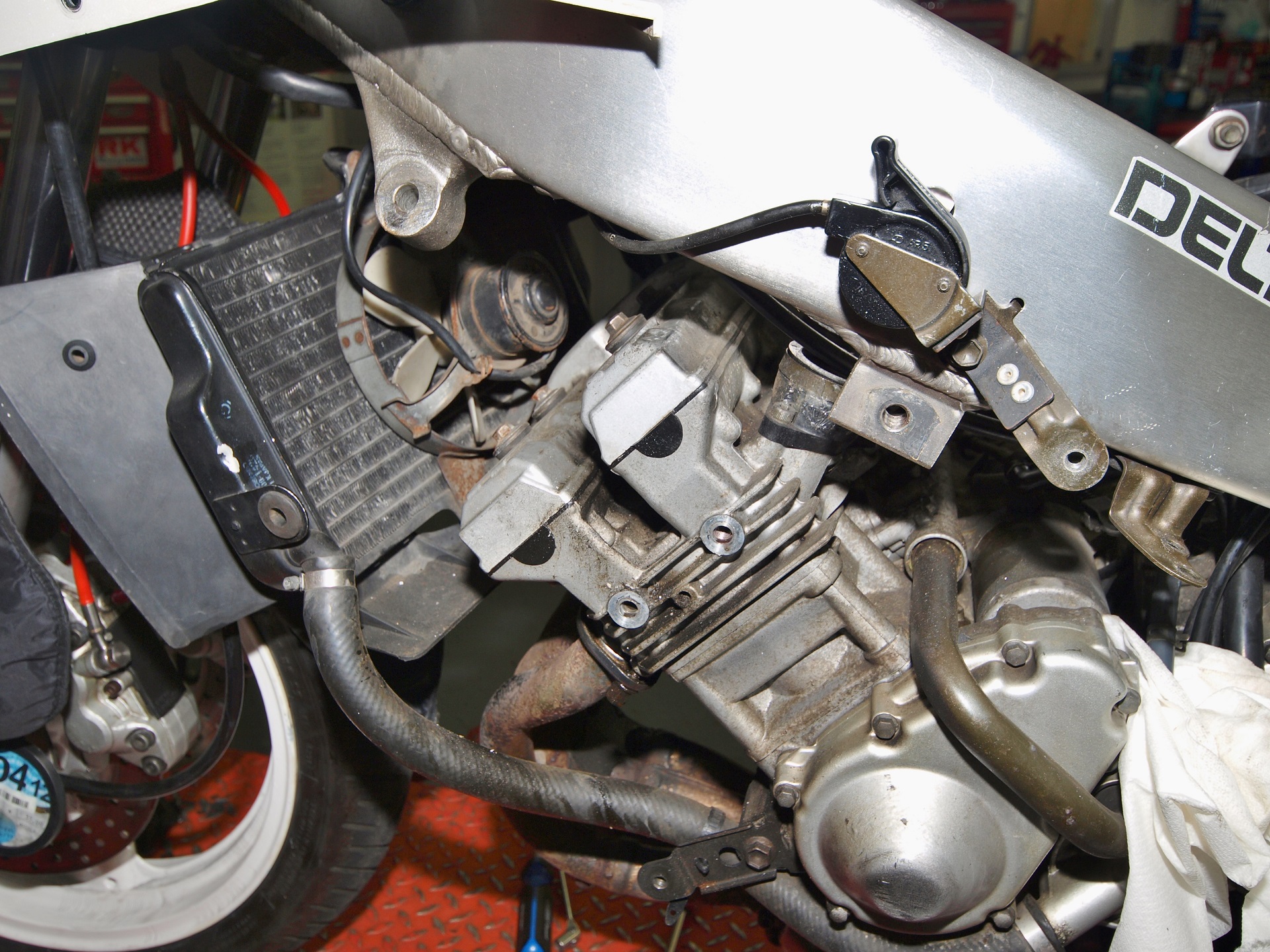 Side profile of Yamaha engine