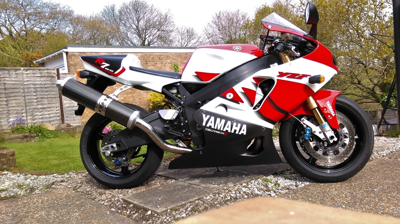 Yamaha YZF R7