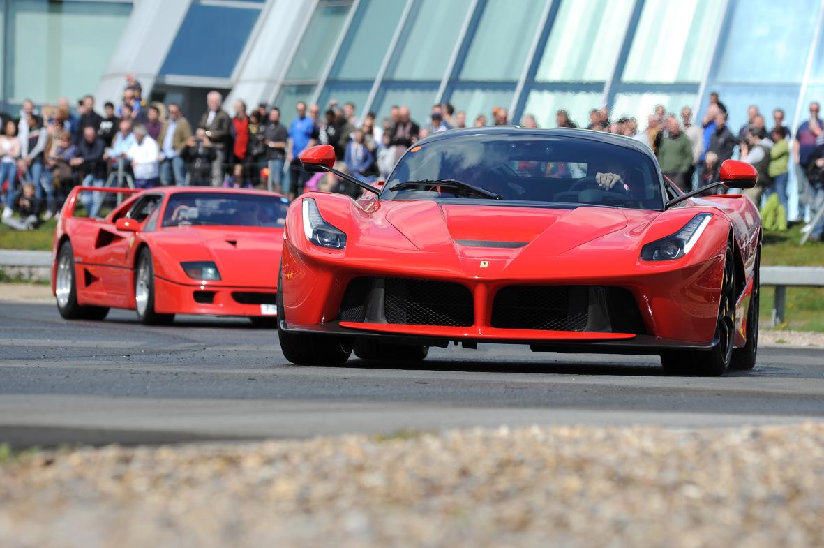 Super Car Ferarri