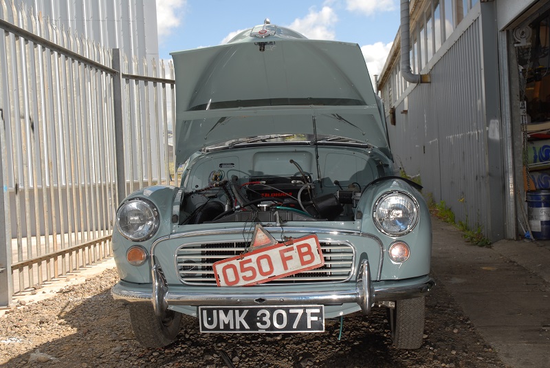 Blue Morris Traveller