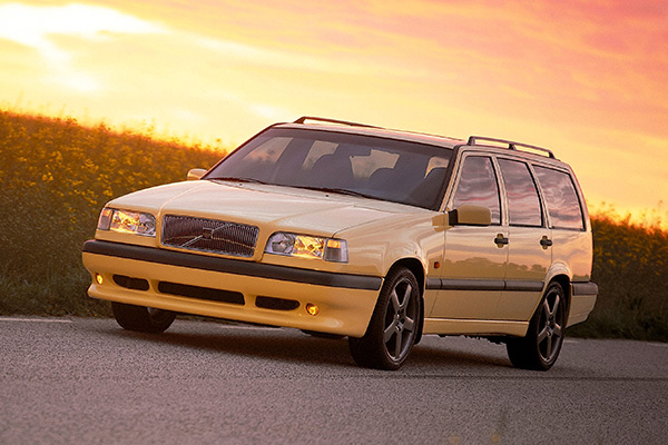 White Volvo T-5R