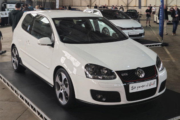 white-2003-2008-golf-gti