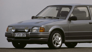 header-grey-1986-1989-ford-escort-rs-turbo