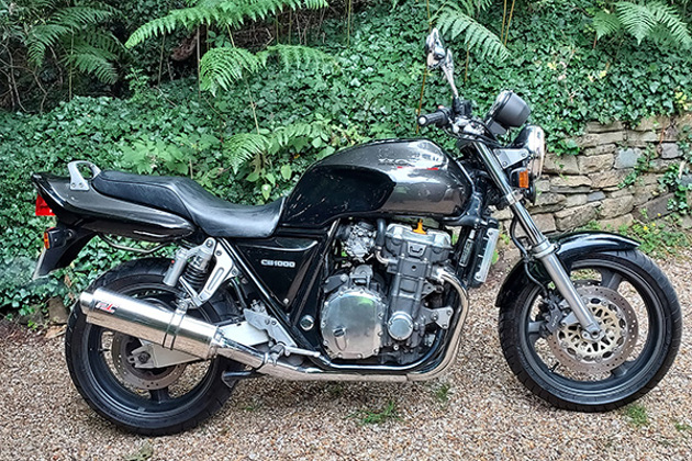 1990s-black-honda-cb1000-super-four