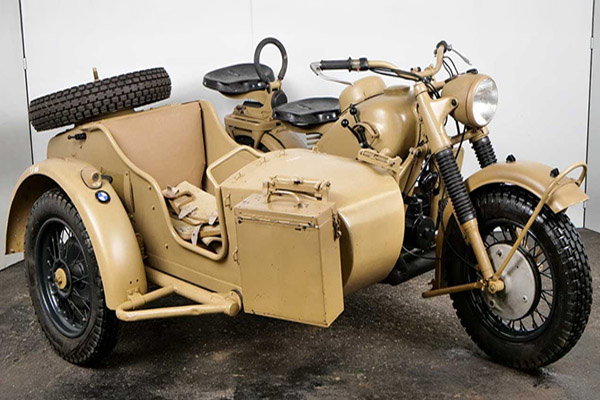 Sand Coloured 1940S Military BMW R75 Motorbike With Sidecar