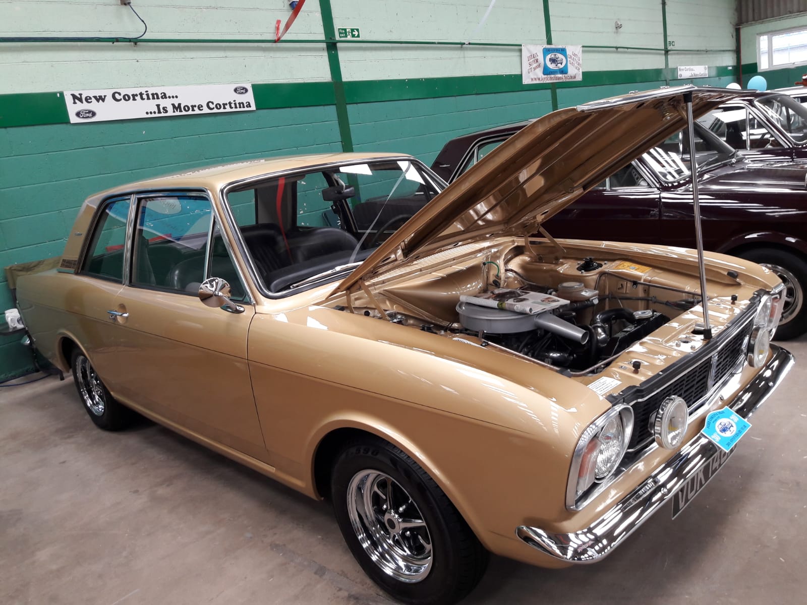 Ford Cortina