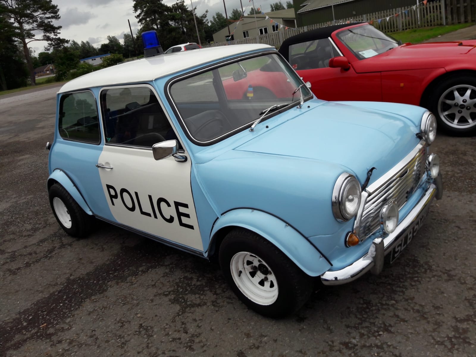 Police Mini