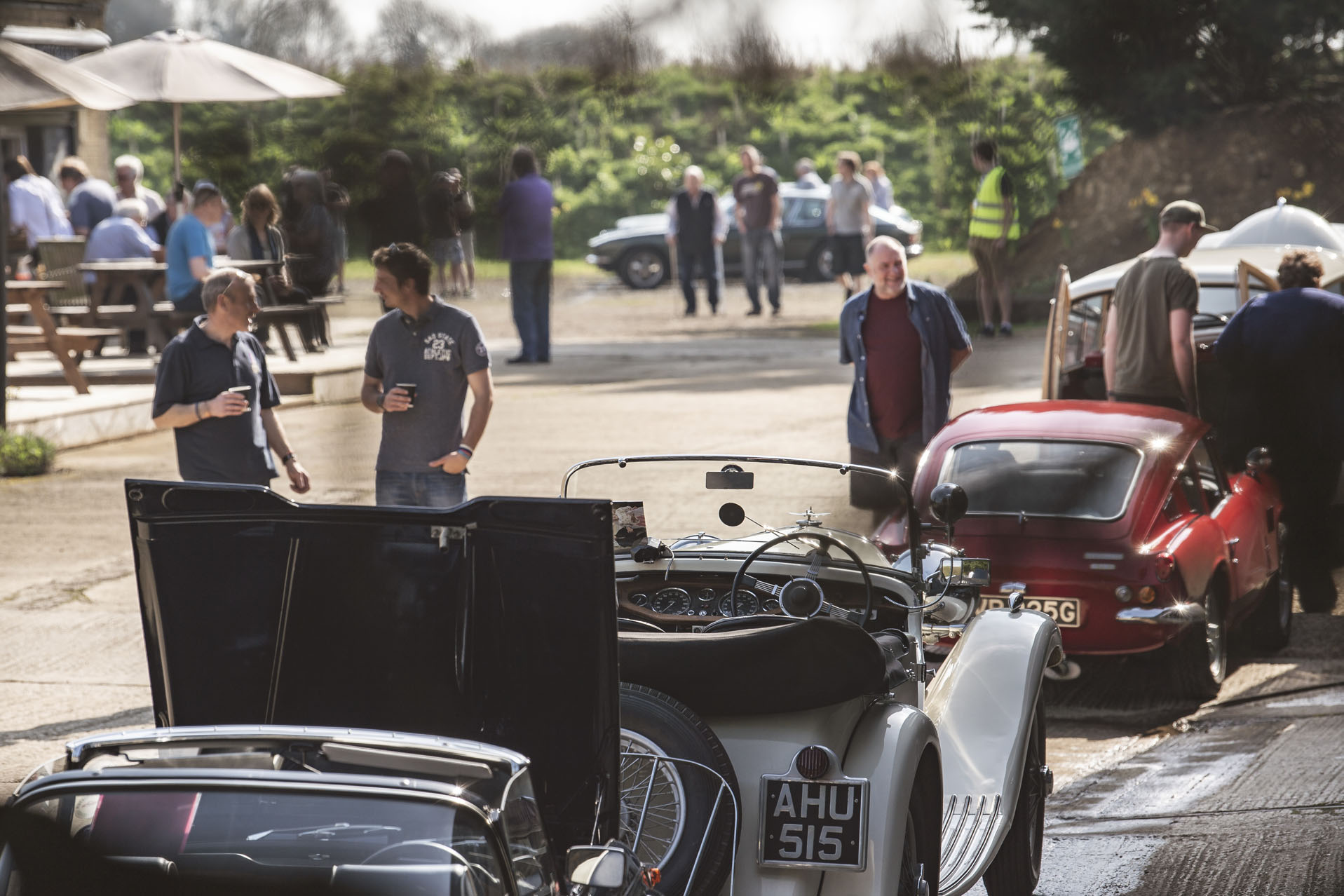 White singer and crowds at Classic Motor Hub