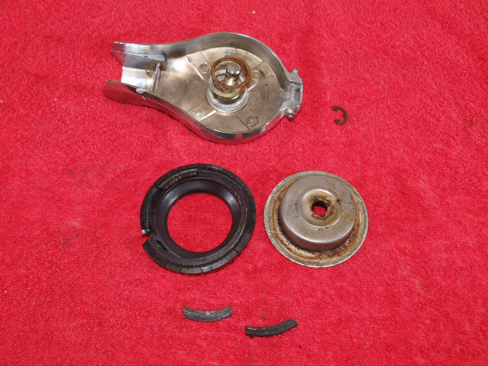 Damaged rubber gasket and fuel cap parts