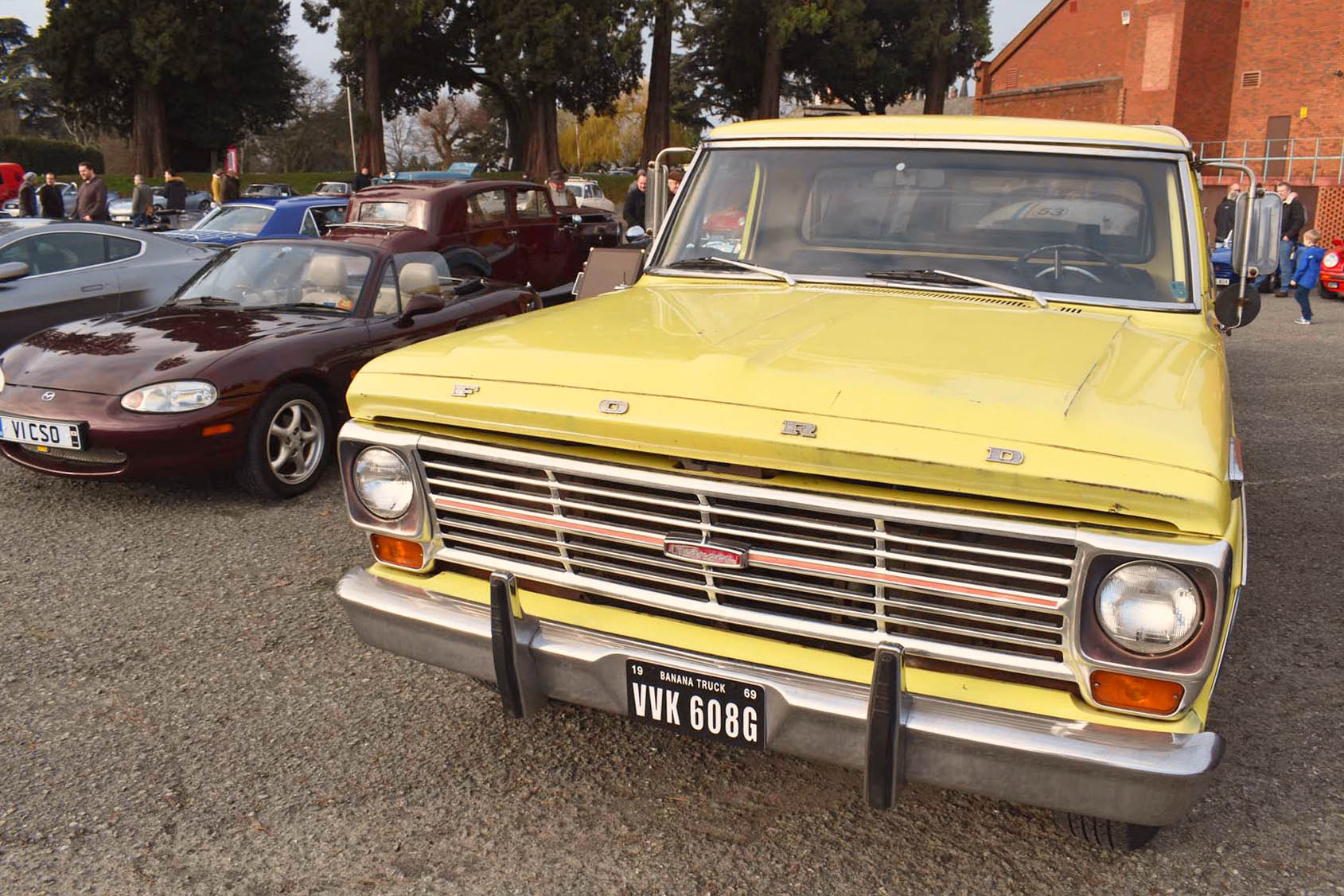 1969 Yellow Ford.jpg