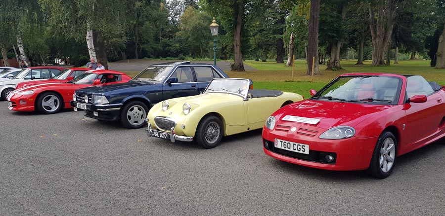 Red MG with line-up