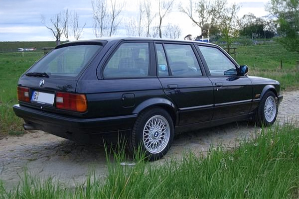 Black 1982 1994 BMW E30 Touring 3 Series