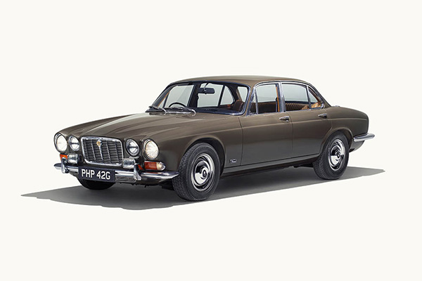Sable Coloured Jag XJ6 Series 1
