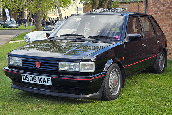 Black 1986 Mg Maestro