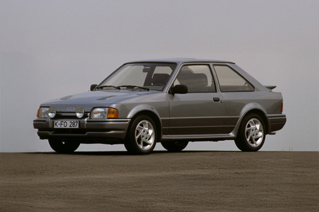 grey-1986-1989-ford-escort-rs-turbo