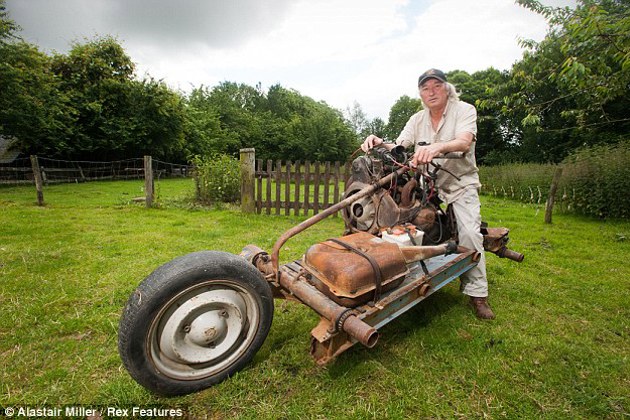 article-2168061-13E6FE45000005DC-438_634x417