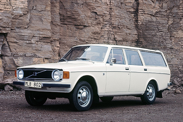 Cream Volvo model 145