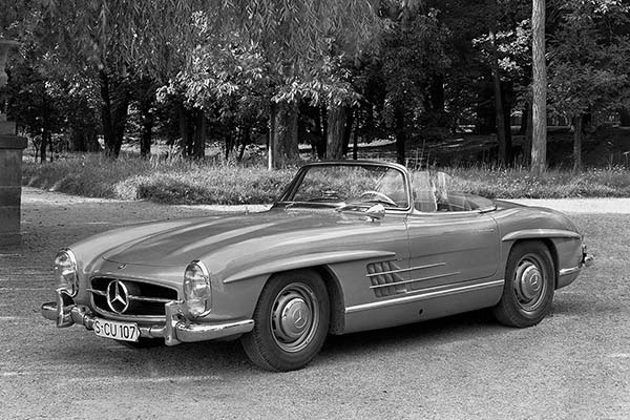 monochrome-photo-of-mercedes-benz-300s-roadster