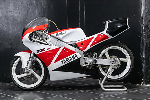 White, Red and black,1994 Yamaha TZ on a Yoke Stand photo Courtesy Iconic Auctioneers