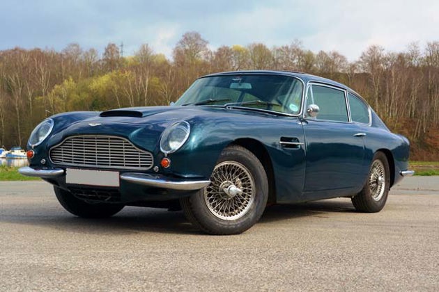 1965_aston_martin_db6[2]