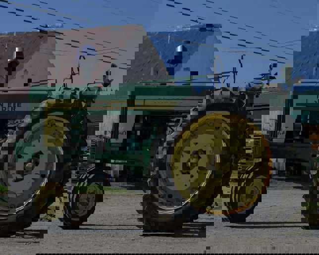hero_vintage_tractor.jpg