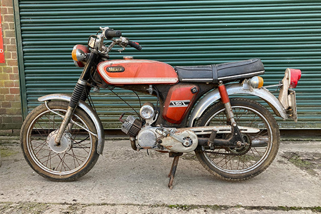 early-70s-red-yamaha-fs1-e-credit-bonhams-cars