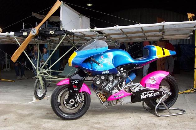 fjblog-ukraremotorbikes-brittenv1000-courtesy-britten