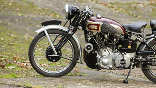 header-1937-vincent-rapide-motorbike