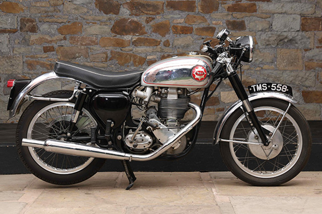 1961-silver-and-black-bsa-dbd34-gold-star-500cc-motorbike
