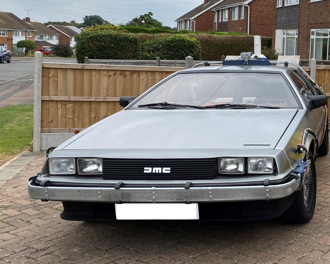 delorean (1)