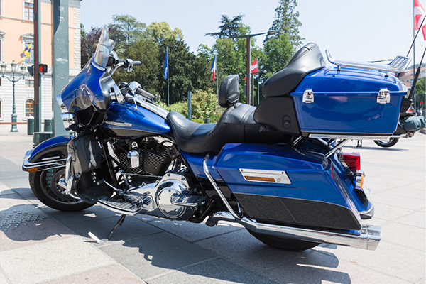 Metallic Blue 2010 2011 Harley Davidson Electra Glide