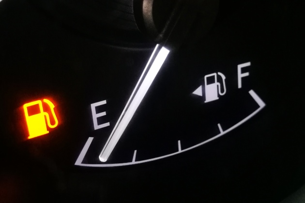 Fuel gauge with the point set to empty