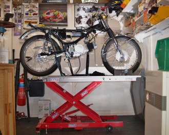 workshop-bike-bench