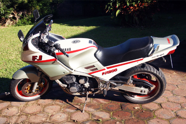White 1986 to 1996 Yamaha FJ1200 Motorbike