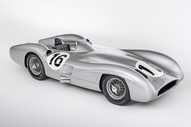 monochrome-silver-mercedes-benz-300-slr-w196s-stromlinienwagen