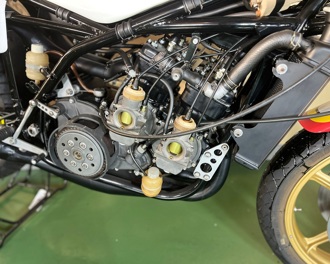 A Sheene RG500 engine
