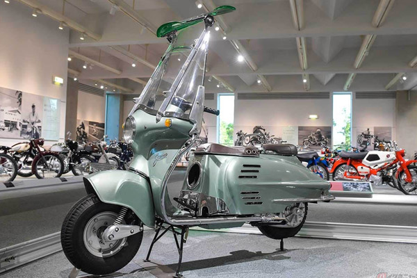 Metallic Light Green 1954 Honda Juno K Courtesy Bike News Japan