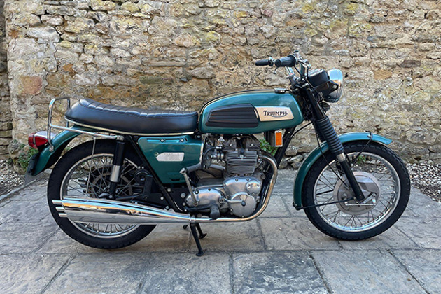 dark-green-1970-triumph-t150-trident-photo-courtesy-charterhouse-auctioneers-and-valuers