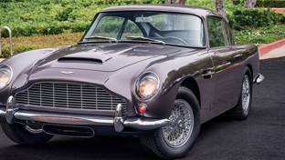 Aston Martin 
