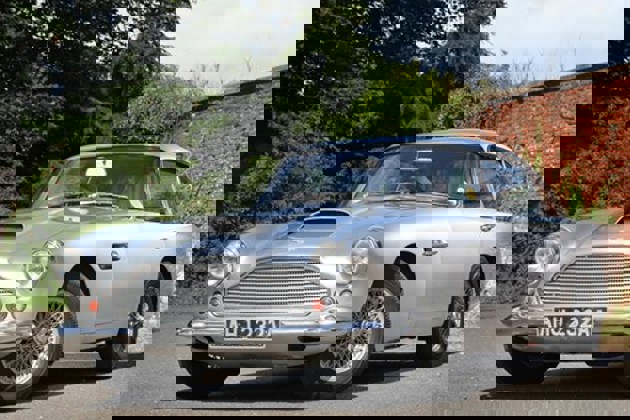 aston-martin-db4-1