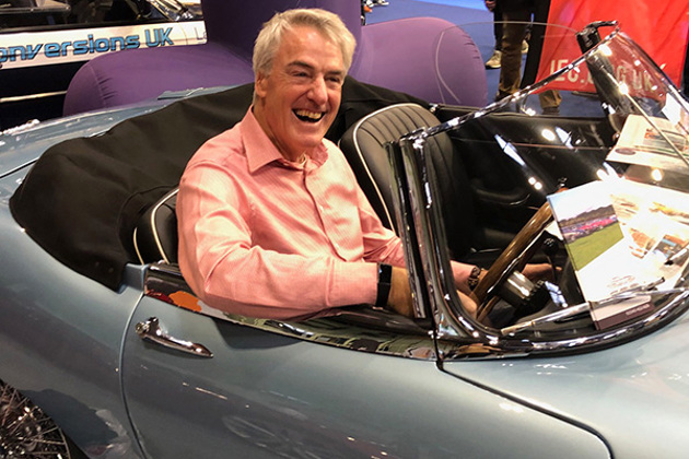 nigel-kermode-in-his-opalescent-silver-blue-jaguar-e-type-nec-show